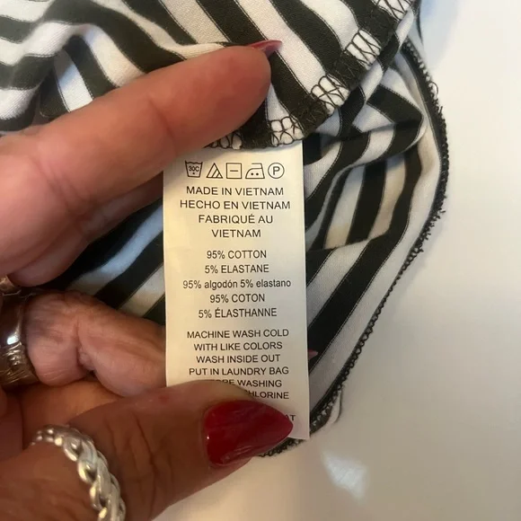 #307 Michael Kors Olive and White Striped Dress In Excellent condition. - Picture 8 of 11